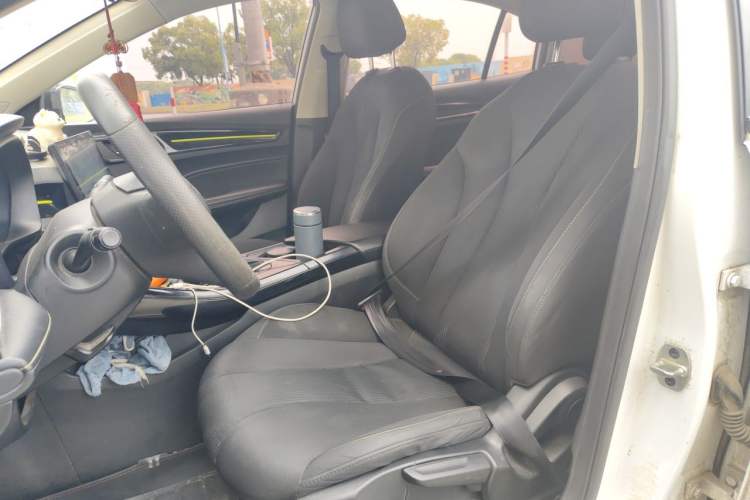 Used Roewe i5 2021 1.5L CVT Platinum Edition Left Front Seat