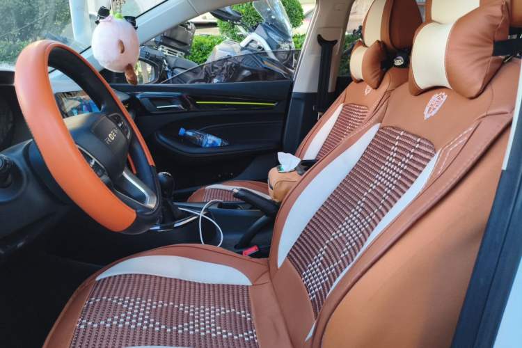 Used Roewe i5 2021 1.5L Manual Diamond Edition Left Front Seat