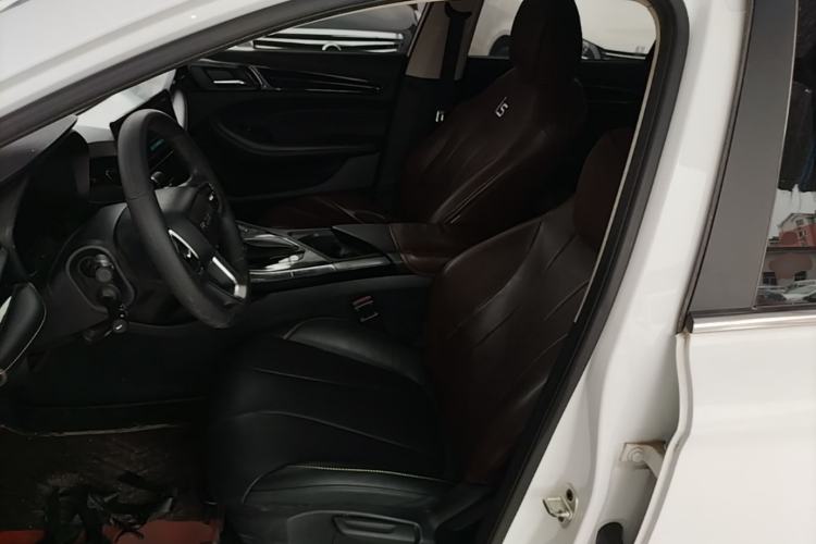 Used Roewe i5 2021 1.5L CVT Diamond Edition Left Front Seat