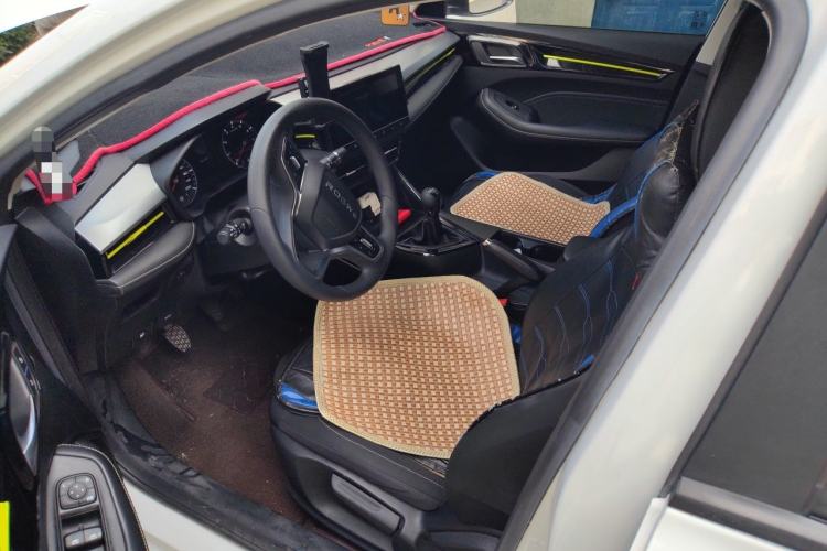 Used Roewe i5 2021 1.5L Manual Platinum Edition Left Front Seat