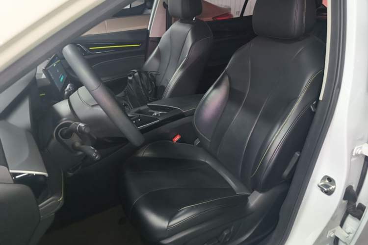 Used Roewe i5 2021 1.5L CVT Starry Edition Left Front Seat