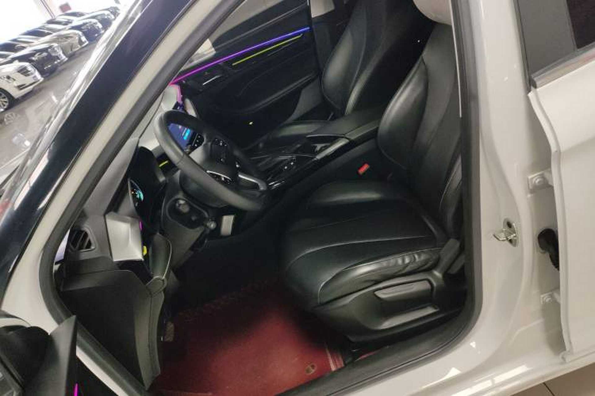 Used Roewe i5 2021 Revised Version 1.5L CVT Diamond Edition Left Front Seat