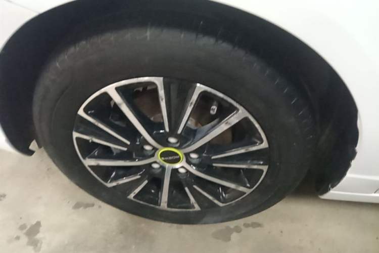 Used Roewe i5 2021 1.5L CVT Platinum Edition Left Front Wheel Hub