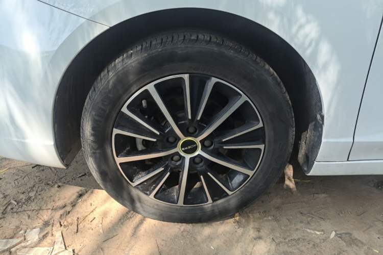 Used Roewe i5 2021 1.5L CVT Platinum Edition Left Front Wheel Hub