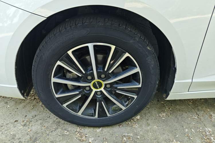 Used Roewe i5 2021 1.5L CVT Platinum Edition Left Front Wheel Hub