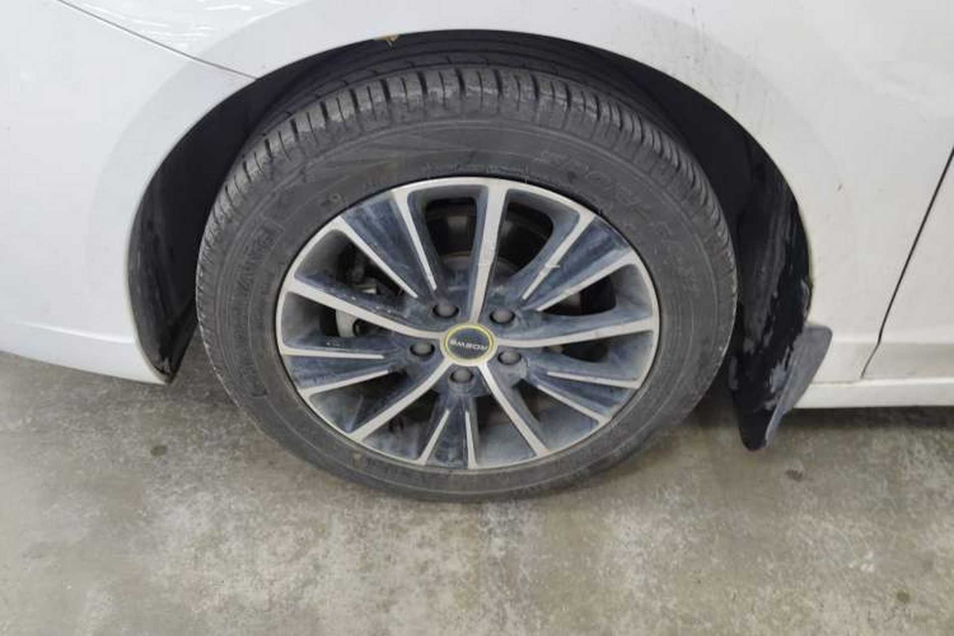 Used Roewe i5 2021 1.5L Manual Platinum Edition Left Front Wheel Hub