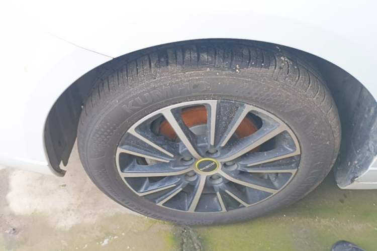 Used Roewe i5 2021 1.5L CVT Platinum Edition Left Front Wheel Hub