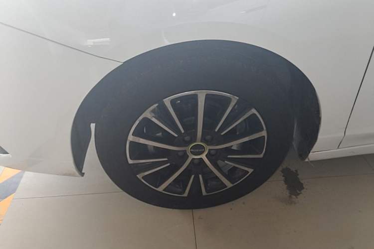 Used Roewe i5 2021 1.5L CVT Diamond Edition Left Front Wheel Hub