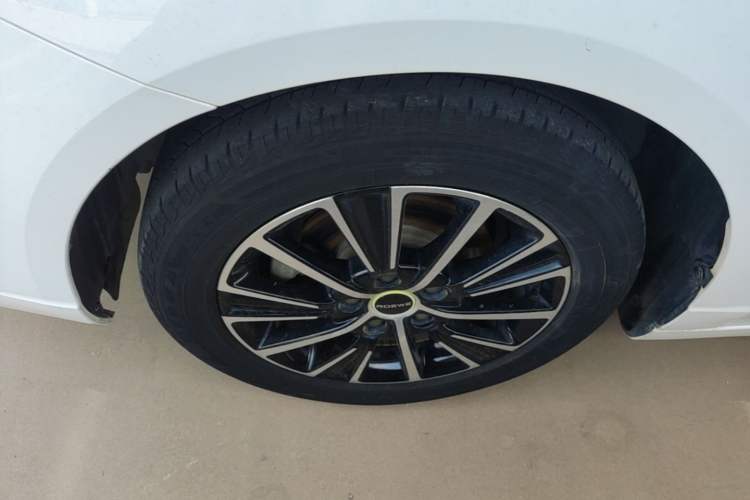 Used Roewe i5 2021 1.5L Manual Platinum Edition Left Front Wheel Hub