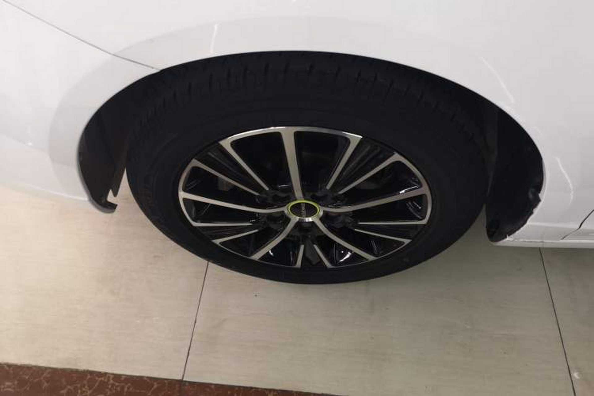 Used Roewe i5 2021 1.5L Manual Platinum Edition Left Front Wheel Hub