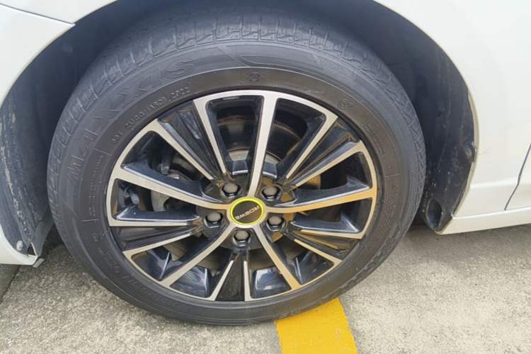 Used Roewe i5 2021 1.5L Manual Platinum Edition Left Front Wheel Hub
