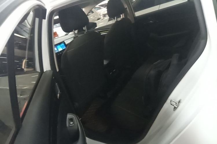 Used Roewe i5 2021 1.5L CVT Platinum Edition Left Rear Seat