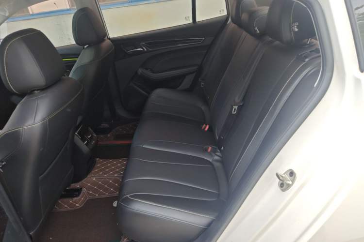 Used Roewe i5 2021 1.5L Manual Diamond Edition Left Rear Seat