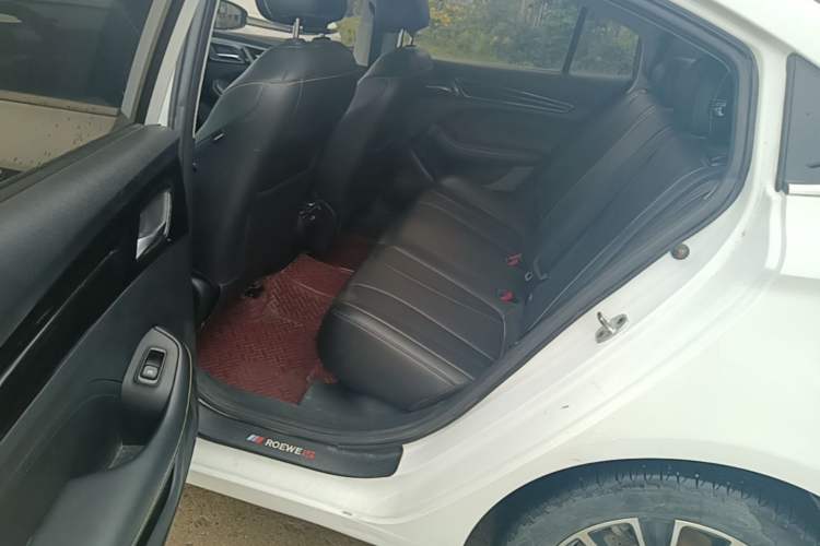 Used Roewe i5 2021 1.5L CVT Starry Edition Left Rear Seat