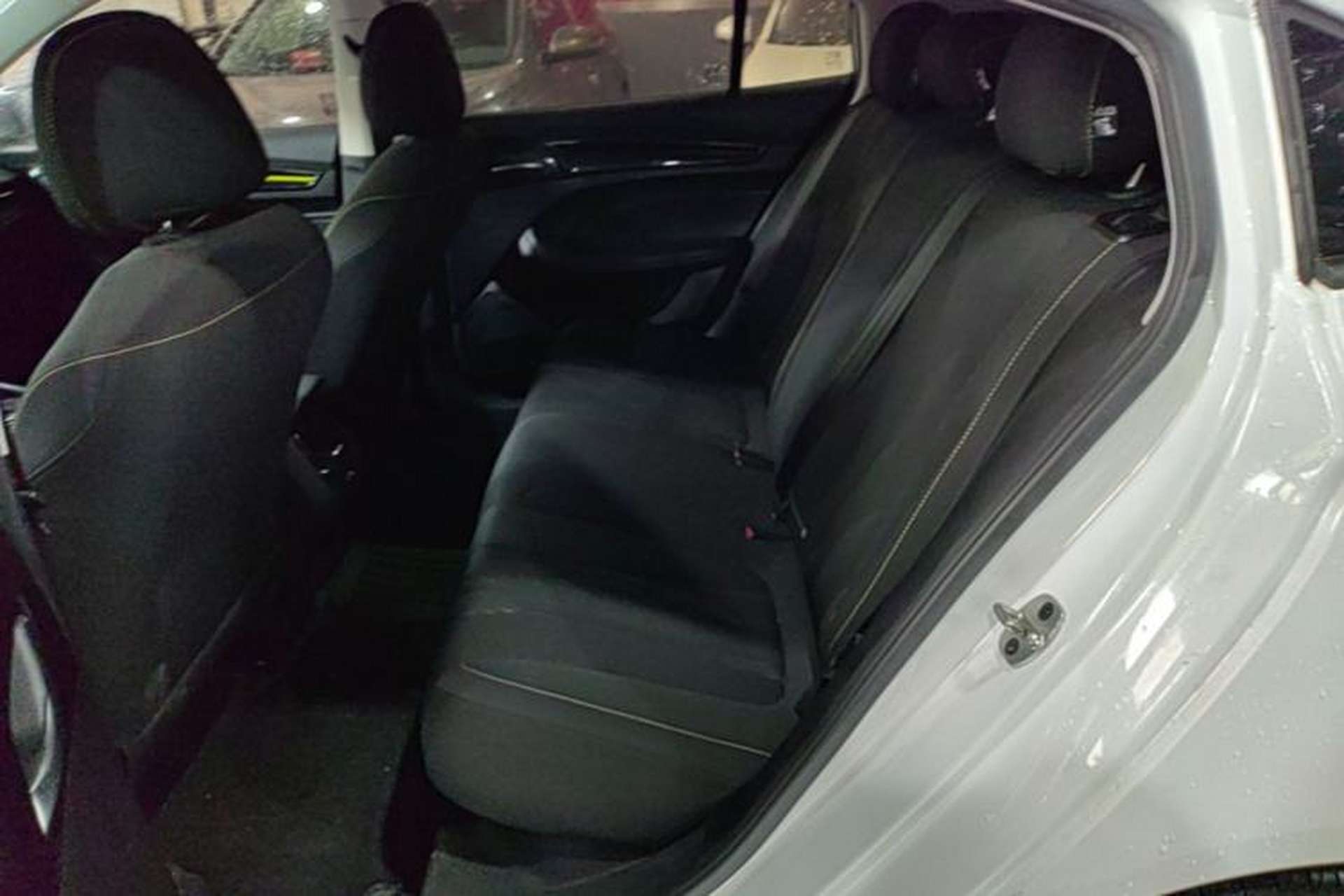 Used Roewe i5 2021 1.5L CVT Platinum Edition Left Rear Seat