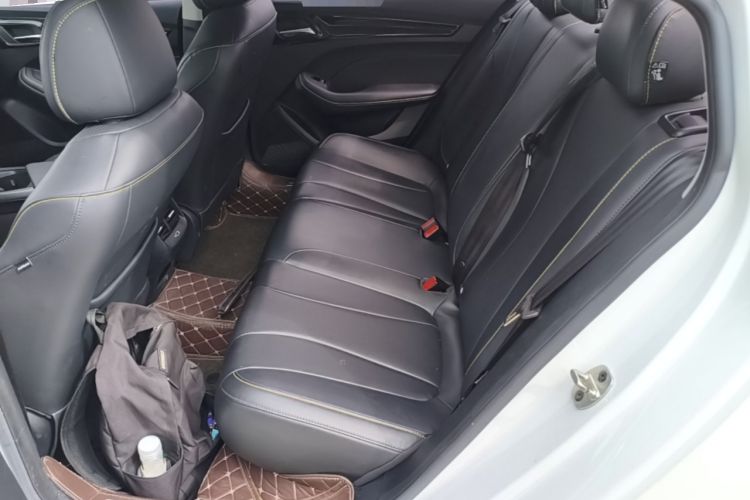 Used Roewe i5 2021 1.5L CVT Diamond Edition Left Rear Seat