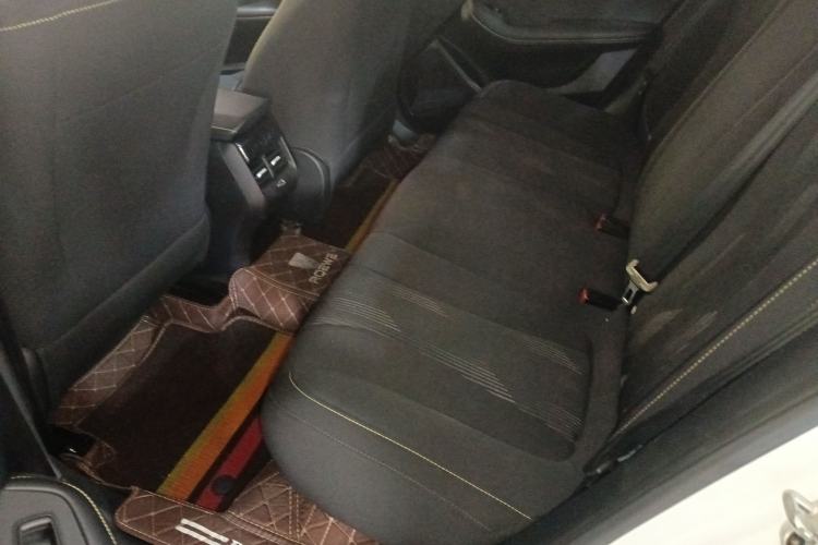 Used Roewe i5 2021 1.5L CVT Platinum Edition Left Rear Seat