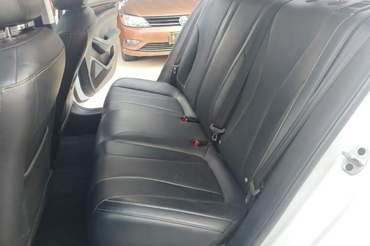 Used Roewe i5 2021 1.5L CVT Diamond Edition Left Rear Seat