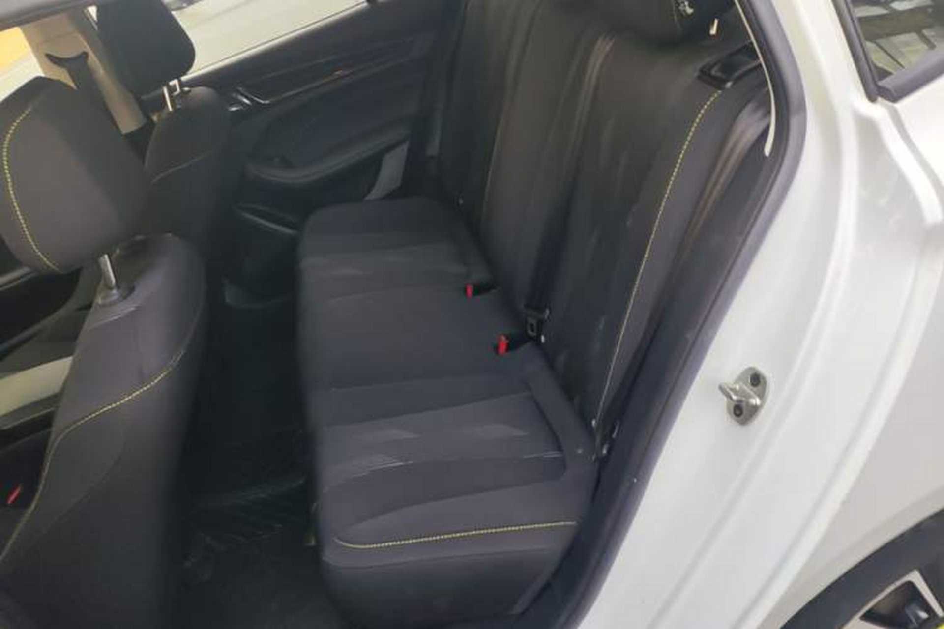Used Roewe i5 2021 1.5L CVT Platinum Edition Left Rear Seat