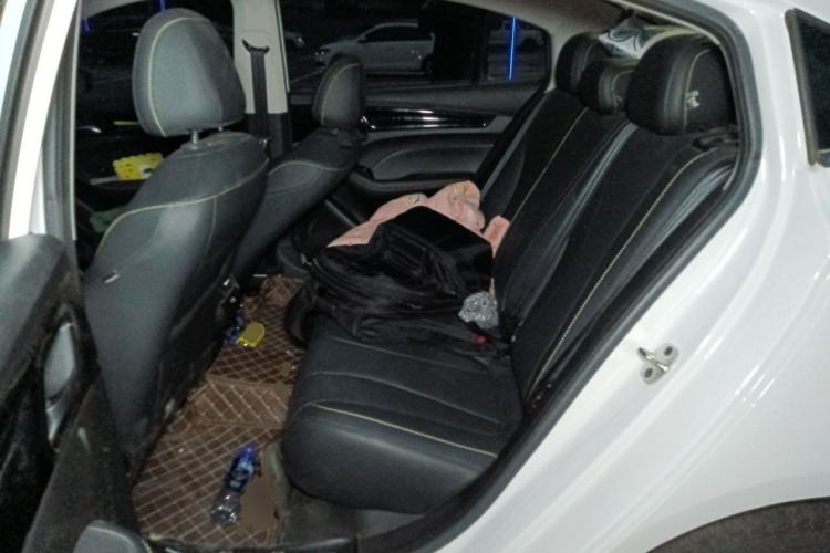 Used Roewe i5 2021 1.5L CVT Diamond Edition Left Rear Seat