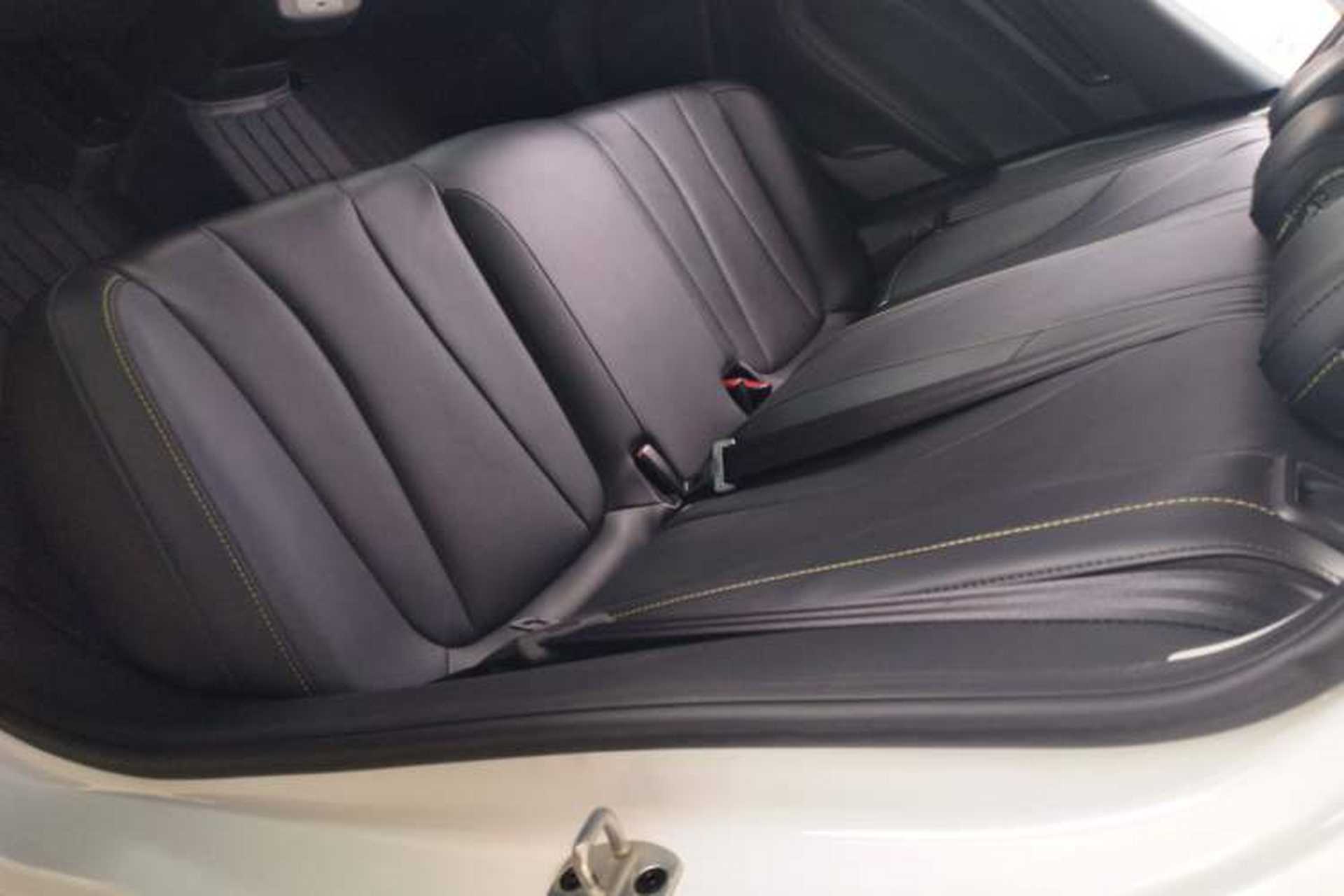 Used Roewe i5 2021 Revised Version 1.5L CVT Diamond Edition Left Rear Seat