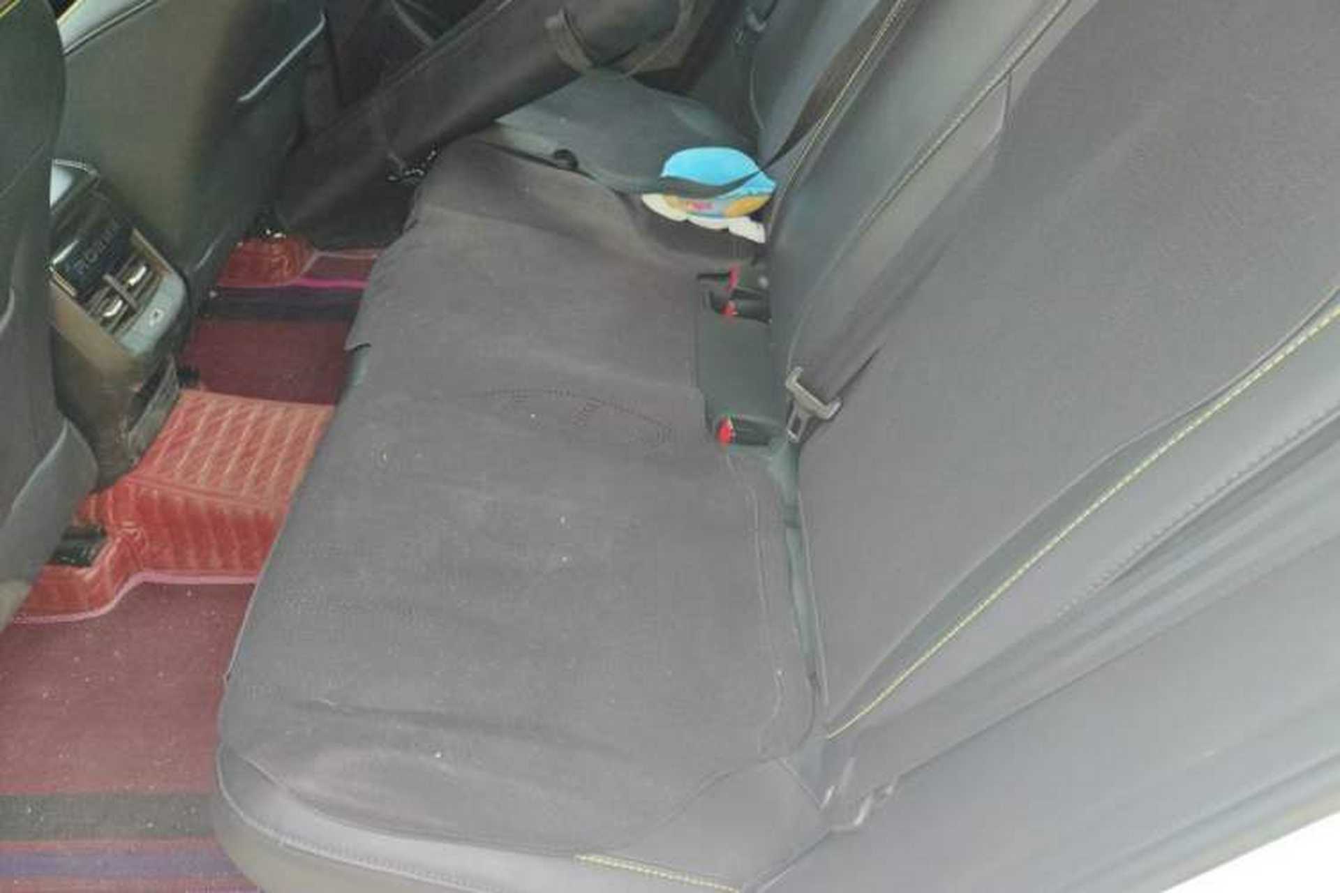 Used Roewe i5 2021 Revised Version 1.5L CVT Diamond Edition Left Rear Seat
