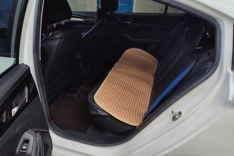 Used Roewe i5 2021 1.5L Manual Platinum Edition Left Rear Seat