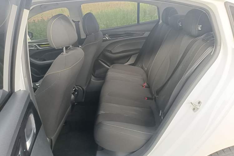 Used Roewe i5 2021 1.5L Manual Platinum Edition Left Rear Seat