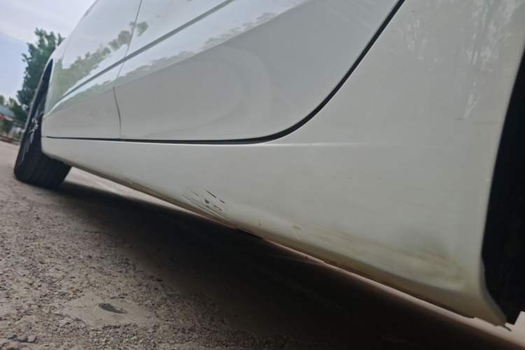 Used Roewe i5 2021 1.5L Manual Diamond Edition Left Side Sill