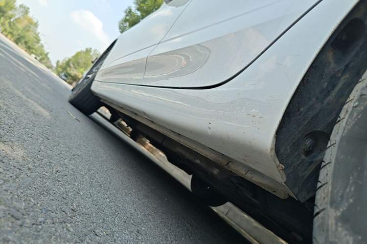 Used Roewe i5 2021 1.5L CVT Diamond Edition Left Side Sill