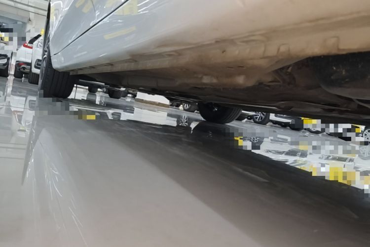 Used Roewe i5 2021 Revised Version 1.5L CVT Diamond Edition Left Side Sill