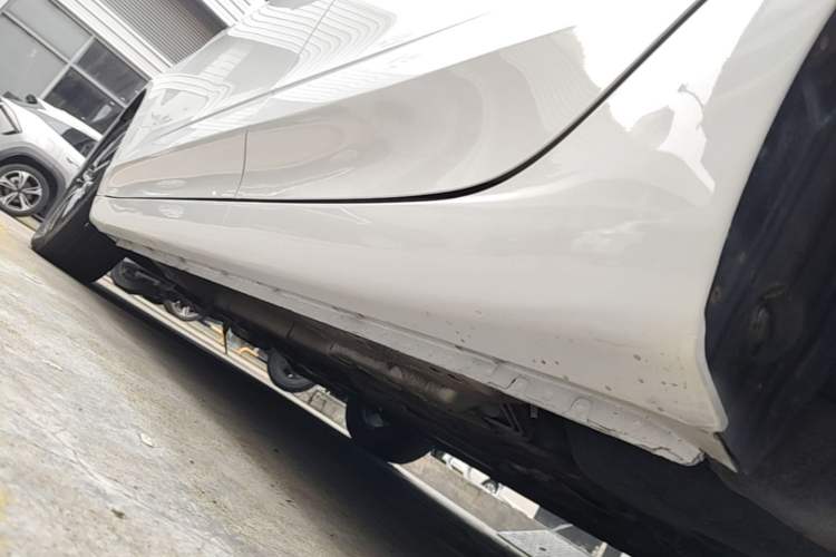 Used Roewe i5 2021 1.5L CVT Diamond Edition Left Side Sill