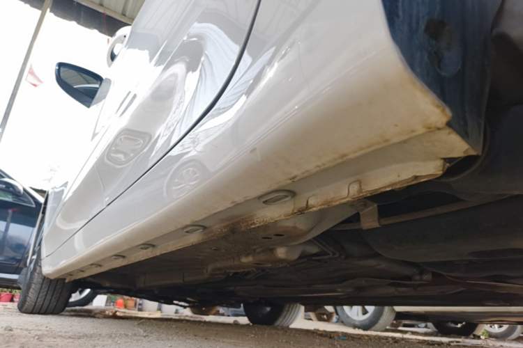Used Roewe i5 2021 1.5L Manual Comfort Edition Left Side Sill