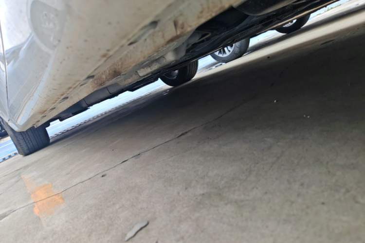 Used Roewe i5 2021 1.5L Manual Diamond Edition Left Side Sill