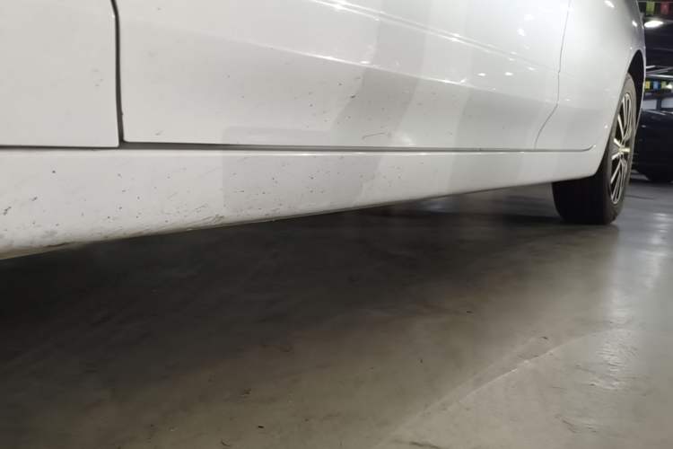 Used Roewe i5 2021 1.5L CVT Diamond Edition Left Side Sill