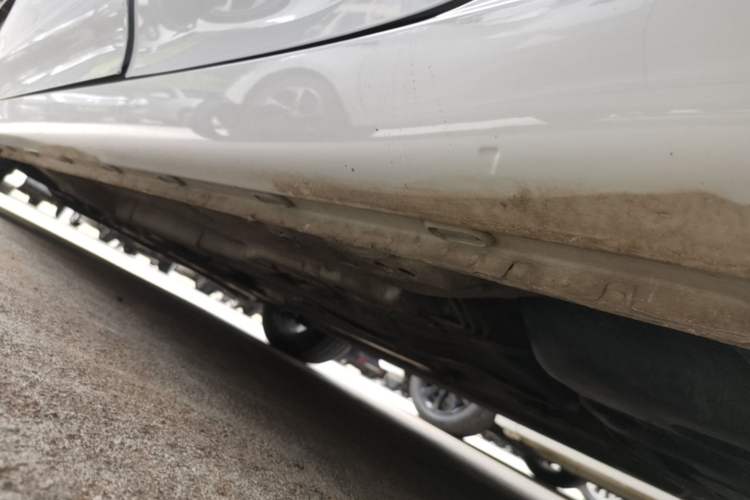 Used Roewe i5 2021 1.5L CVT Diamond Edition Left Side Sill