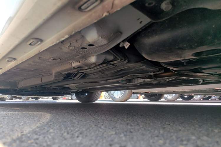 Used Roewe i5 2021 1.5L CVT Starry Edition Left Side Sill
