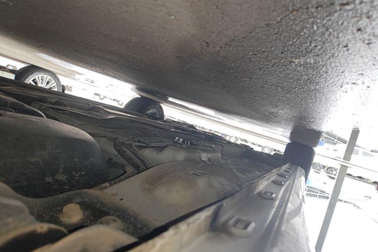 Used Roewe i5 2021 Revised Version 1.5L CVT Diamond Edition Left Side Sill