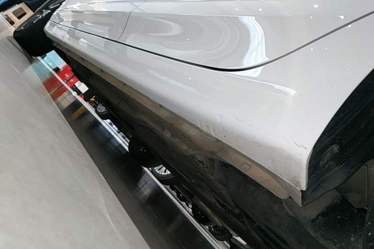 Used Roewe i5 2021 1.5L CVT Diamond Edition Left Side Sill