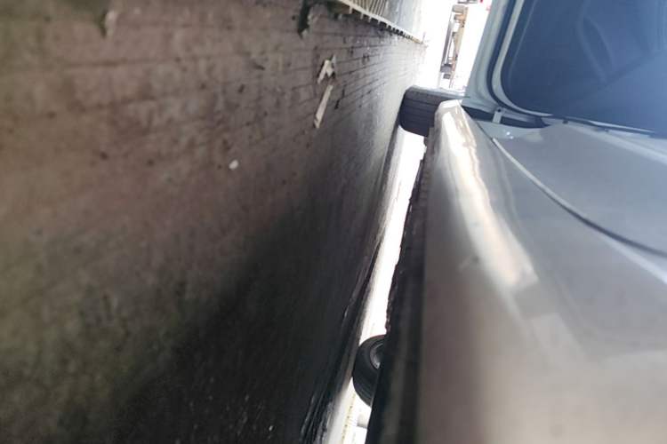 Used Roewe i5 2021 1.5L Manual Diamond Edition Left Side Sill