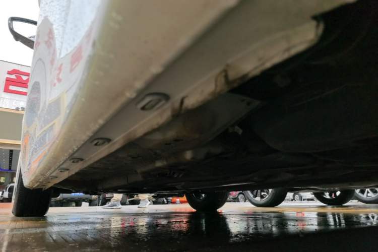 Used Roewe i5 2021 1.5L CVT Diamond Edition Left Side Sill