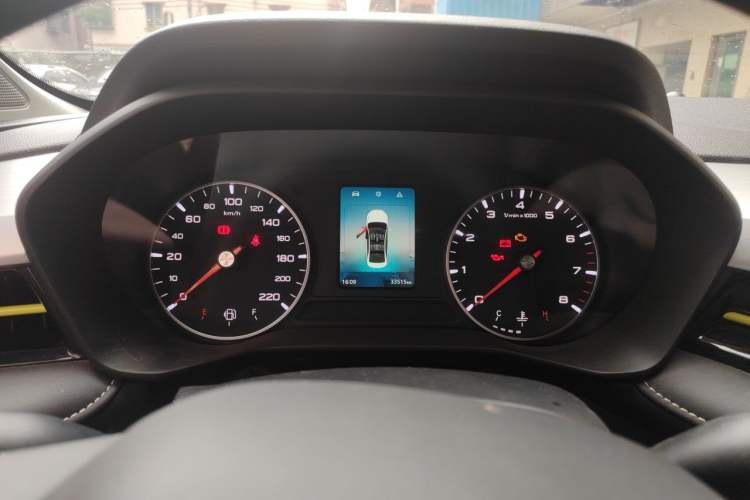 Used Roewe i5 2021 1.5L Manual Platinum Edition Odometer Close Up