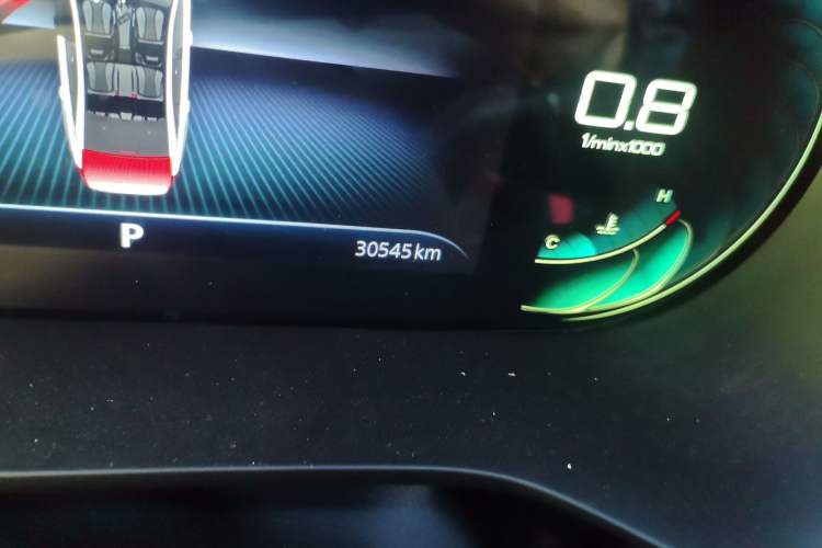 Used Roewe i5 2021 Revised Version 1.5L CVT Diamond Edition Odometer Close Up