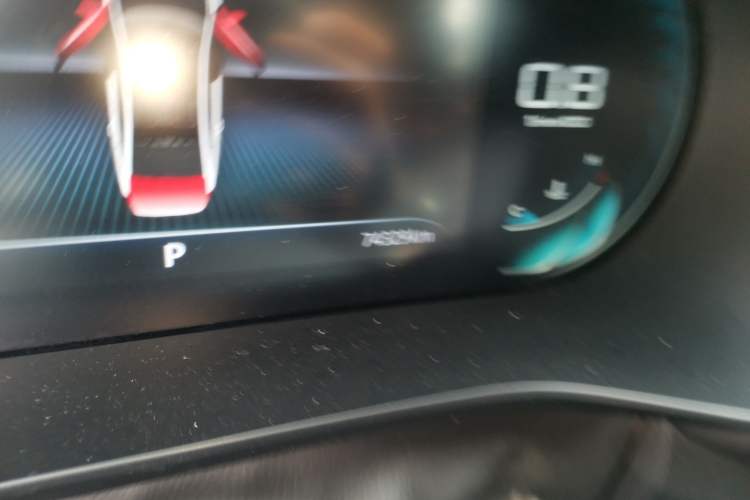 Used Roewe i5 2021 1.5L CVT Diamond Edition Odometer Close Up