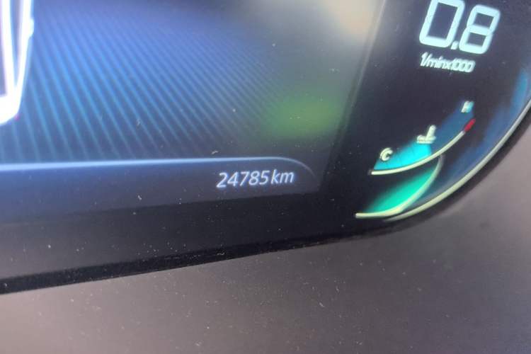 Used Roewe i5 2021 Revised Version 1.5L CVT Diamond Edition Odometer Close Up