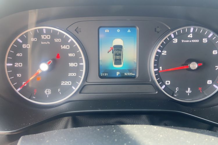 Used Roewe i5 2021 1.5L CVT Platinum Edition Odometer Close Up
