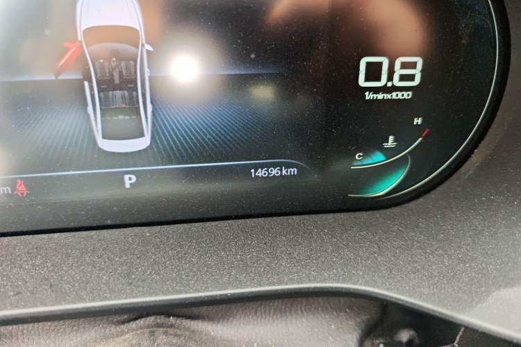 Used Roewe i5 2021 Revised Version 1.5L CVT Diamond Edition Odometer Close Up