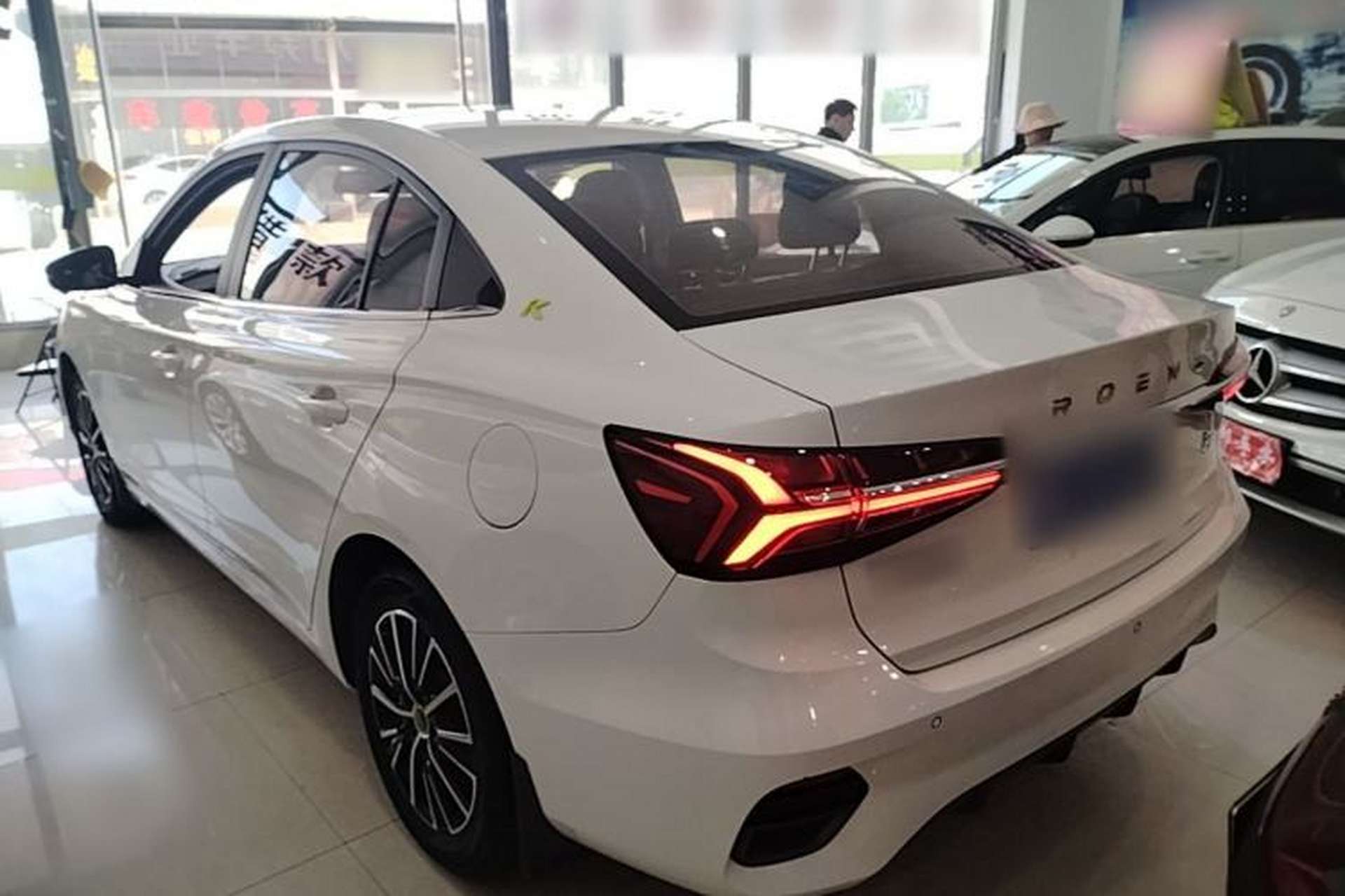 Used Roewe i5 2021 Revised Version 1.5L CVT Diamond Edition Rear Left 45 Deg
