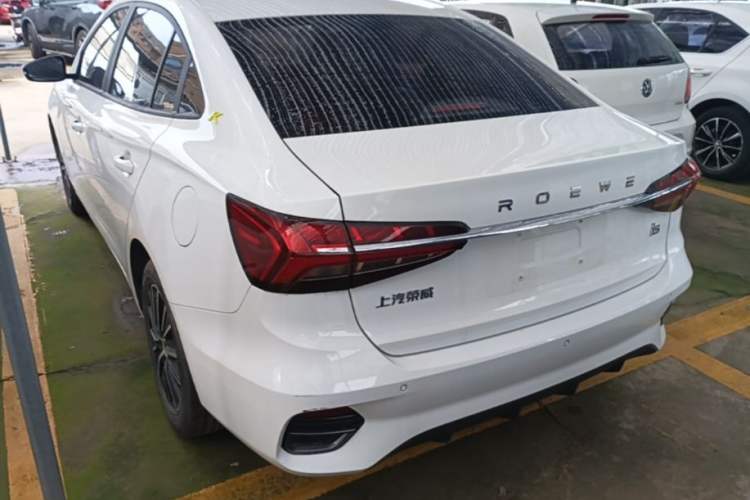 Used Roewe i5 2021 1.5L CVT Platinum Edition Rear Left 45 Deg