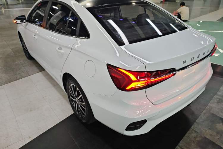 Used Roewe i5 2021 Revised Version 1.5L CVT Diamond Edition Rear Left 45 Deg
